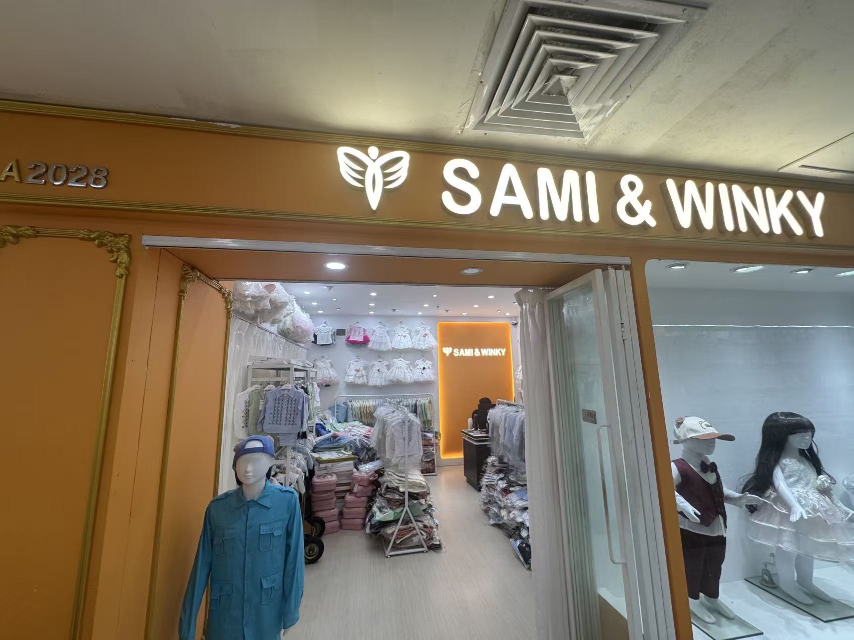 SAMI &amp; WINKY