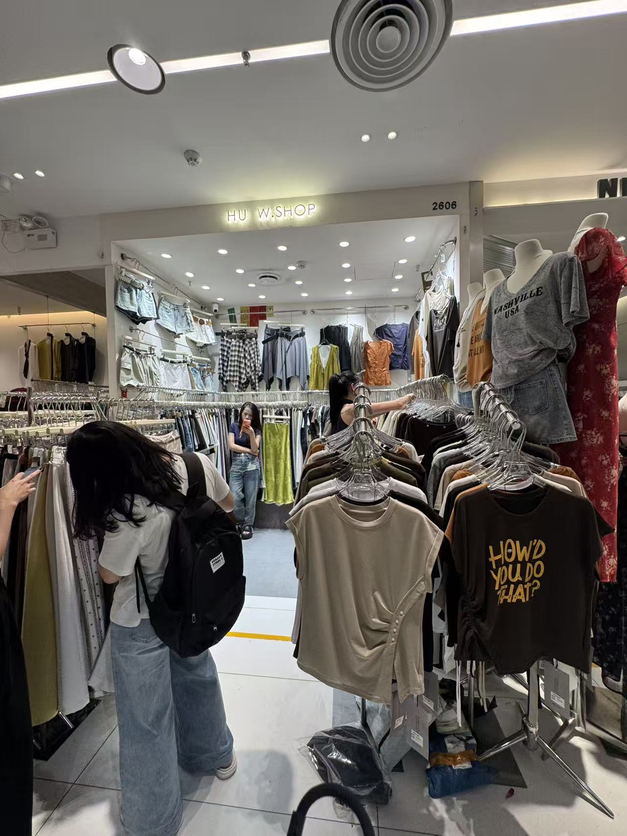 HU W.SHOP
